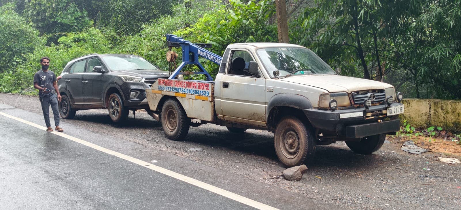 ಘಟ್ಟ ರಸ್ತೆಯಲ್ಲಿ ಎಸ್‌ಯುವಿ ರಿಕವರಿ